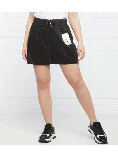 Armani Exchange Pantaloni scurți negru