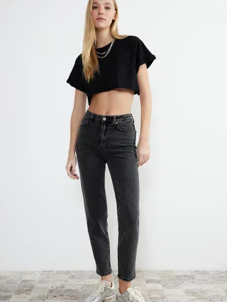 Blugi mom fit Trendyol cu talie înaltă negru