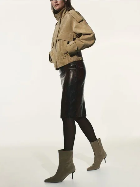 Замшевые ботильоны Reserved бежевые