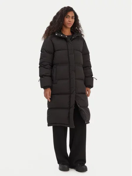 Зимняя куртка Lacoste черная