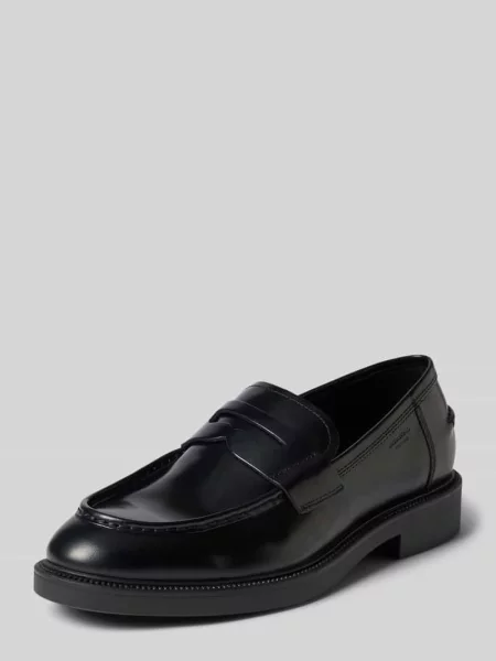 Loafersy z naturalnej skóry bydlęcej model ALEX M' Vagabond czarne