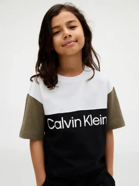Calvin Klein Jeans gyerek póló nyomott mintás fekete