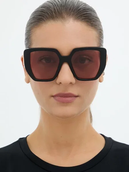 Солнцезащитные очки Gucci