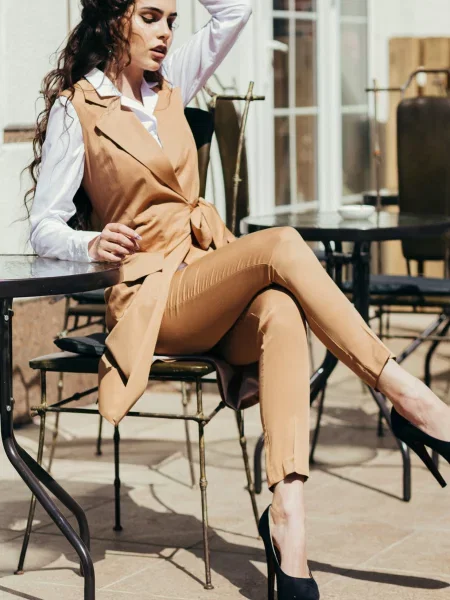 Повседневные брюки Ladylike бежевые