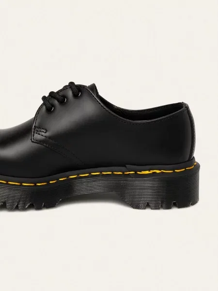 Sneakerși Dr. Martens din piele negru