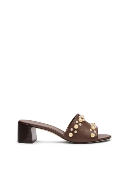 Klapki Stuart Weitzman skórzane brązowe