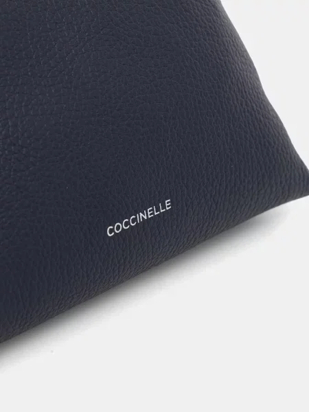 Кожаная косметичка Coccinelle
