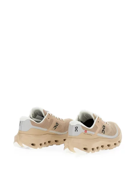 Sneakerși On plasă