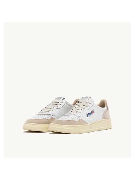 Sneakersy Autry zamszowe białe