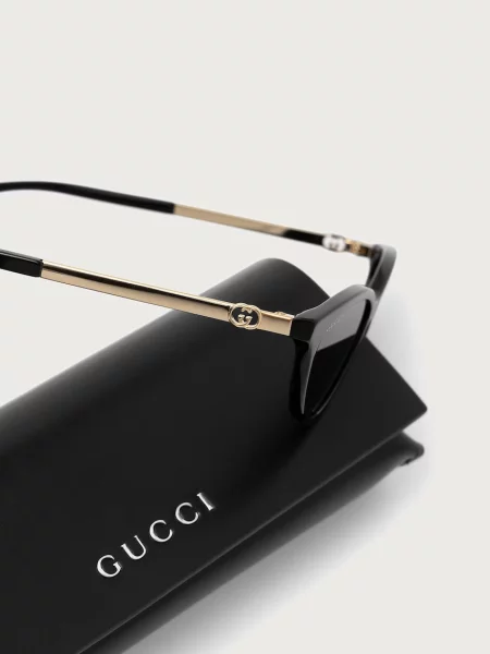 Солнцезащитные очки Gucci