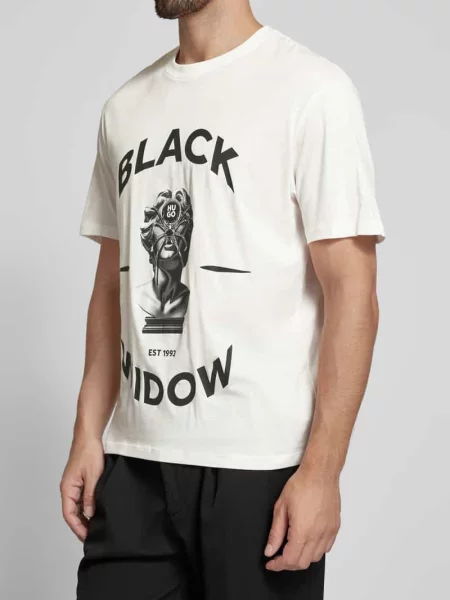 T-shirt o kroju oversized z okrągłym dekoltem model ‘Dostalgi’ Hugo