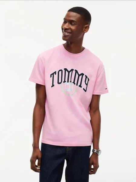 Tommy Jeans Tričko Varsity svetlosivá / ružová čierna