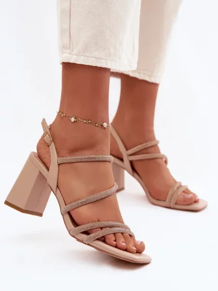 Sandale Boto cu toc bloc bej