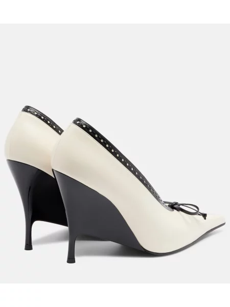 Pantofi cu toc Mcqueen din piele cu pană alb