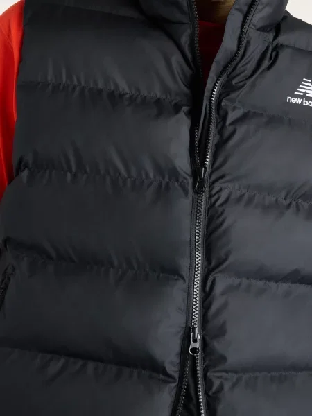 Жилет New Balance чорний