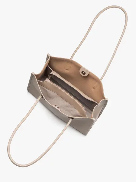 Кожаная сумка Estro