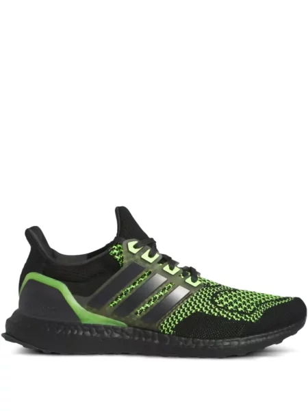 Sneakerși Adidas UltraBoost cu dungi de drumeție gri