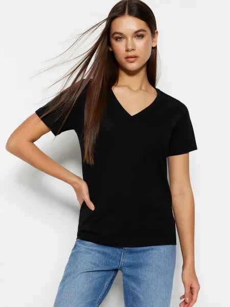 Tricou Trendyol tricotate cu decolteu în V negru
