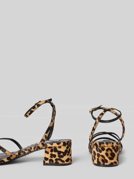 Sandały ze sprzączką model ‘GABBY’ Steve Madden