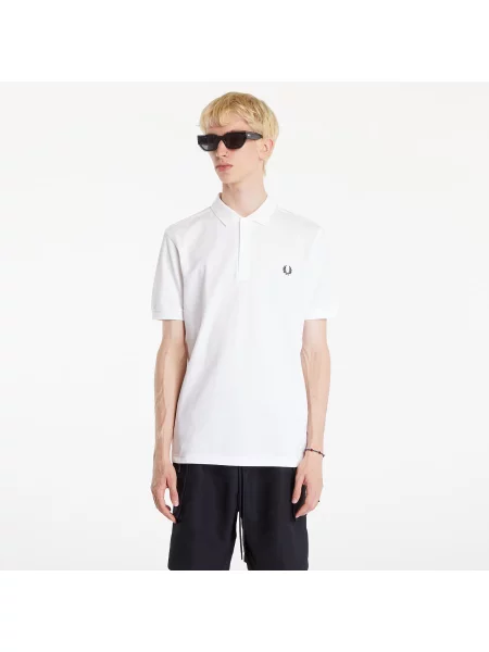Krátké tričko Fred Perry s krátkými rukávy s aplikacemi bílé