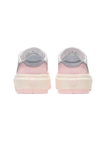 Pantofi Nike roz