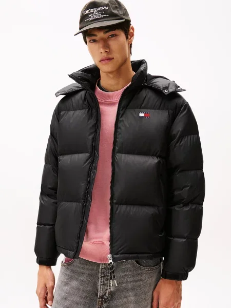 Tommy Jeans Žieminė striukė Alaska' juoda