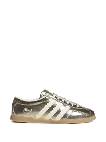 Sneakerși Adidas Adizero cu volane roz