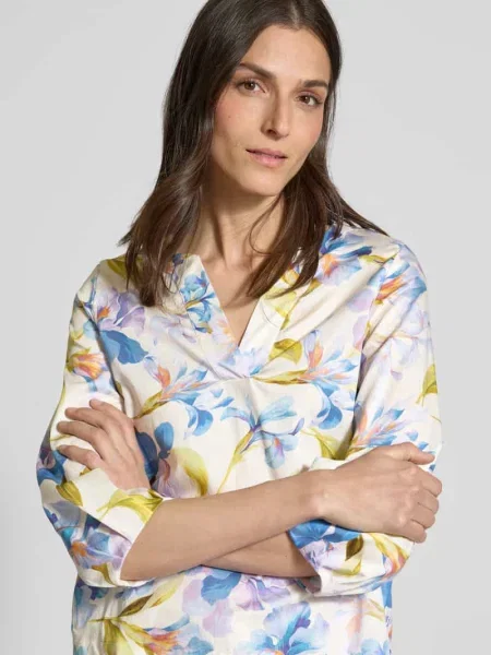 Bluzka o kroju comfort fit z dekoltem w serek Eterna niebieska