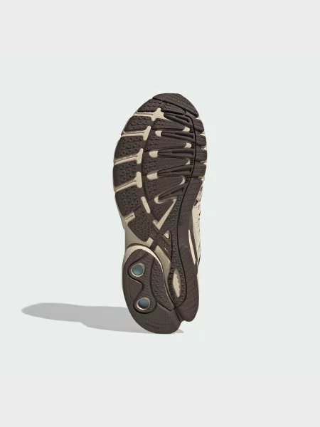 Кожаные повседневные кроссовки Adidas бежевые