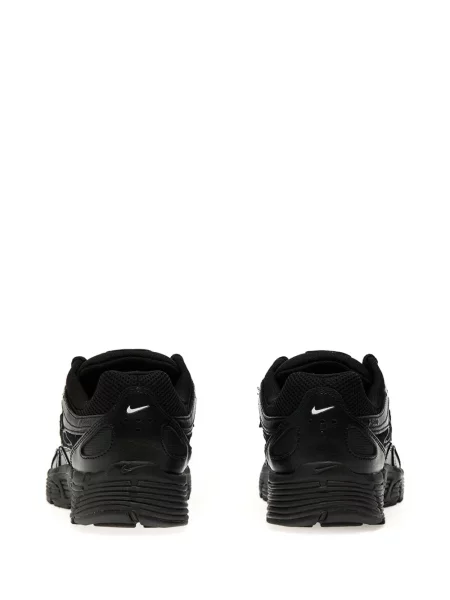 Маратонки Nike черно