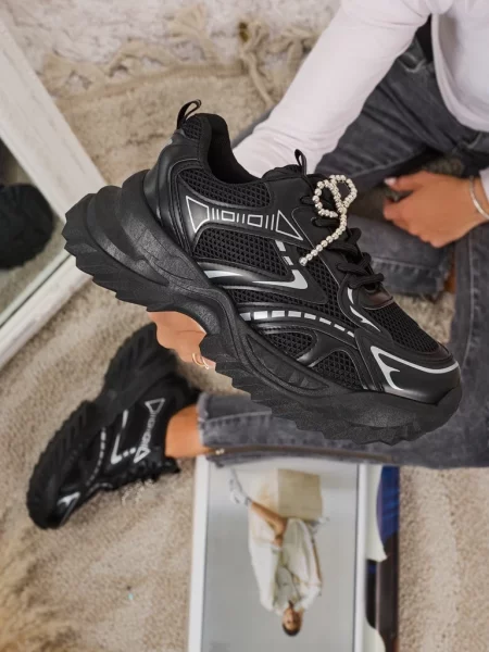 Sneakerși Resti negru