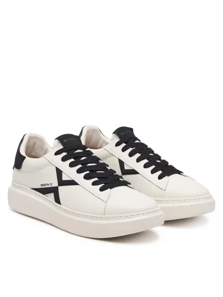 Sneakersy Alexander Smith College bílá