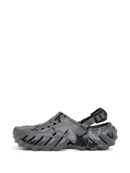 Klompe Crocs s camo uzorkom siva