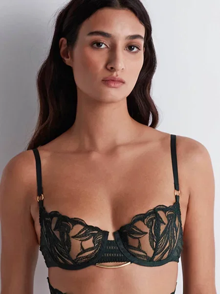 Однотонный бюстгальтер с вышивкой бежевий