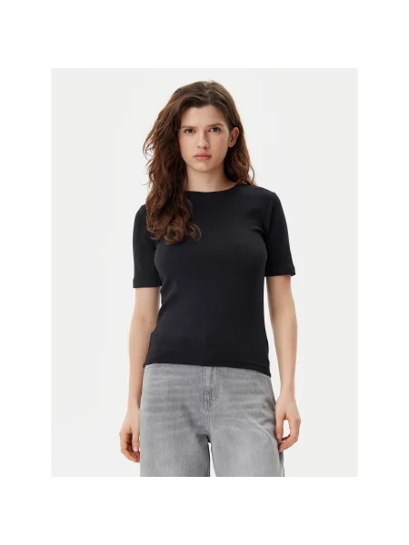 Стрейчевая футболка Gap черная