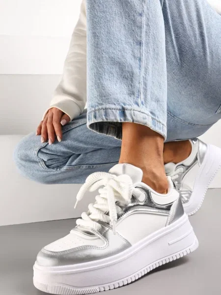 Sneakerși Alb-Argintii cu Carâmb cu Multiple Inserții pe Talpă Groasă Lenarise alb