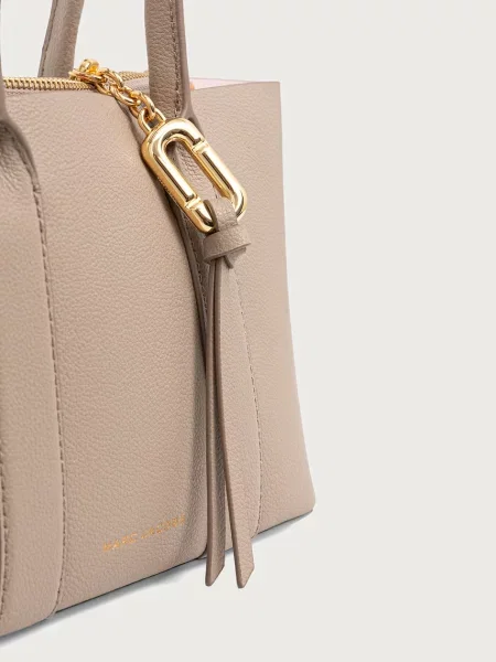 Кожаная сумка шоппер Marc Jacobs в деловом стиле