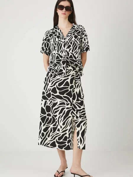 Спідниця Medicine midi розкльошена чорний