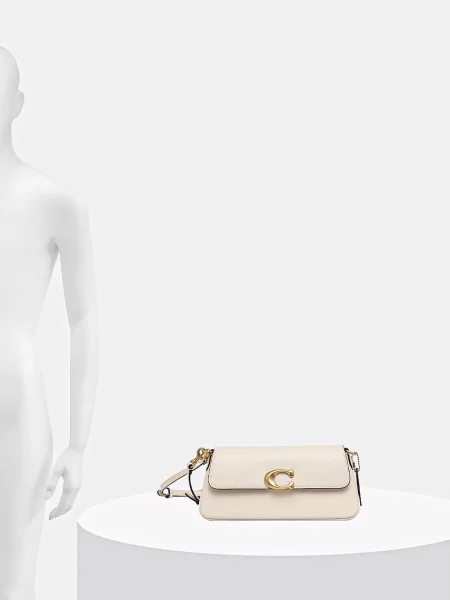 Кожаная сумка Coach бежевая
