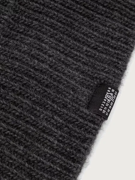 Шапка Mm6 Maison Margiela
