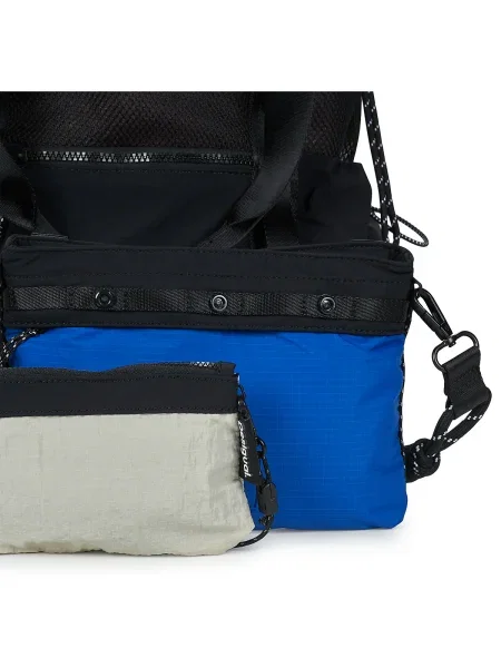 Crossbody táska Desigual fekete