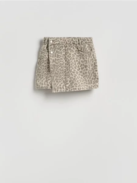 Pantaloni scurți Reserved bej