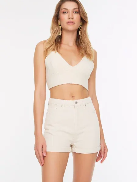 Pantaloni scurți din denim Trendyol cu talie înaltă cu strasuri