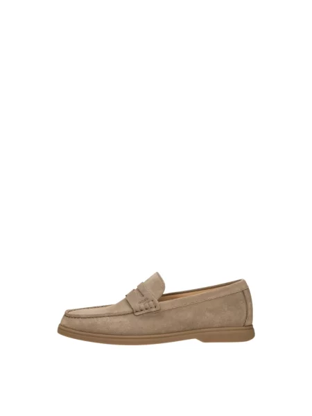 Loafersy Boss beżowe