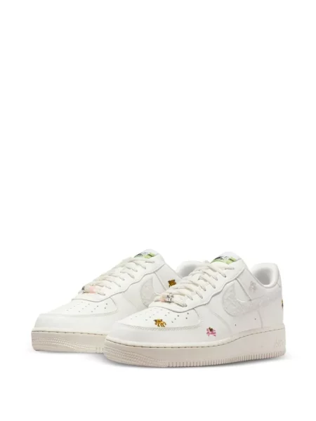 Golf sneakerși Nike Jordan slip-on cu broderie roz