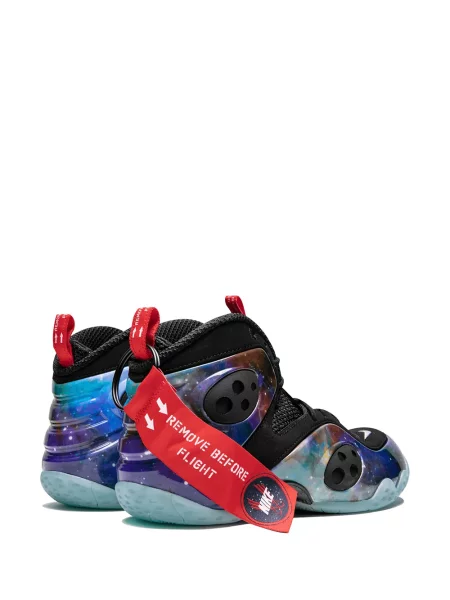 Sneakersy Nike Zoom z nadrukiem galaktyka