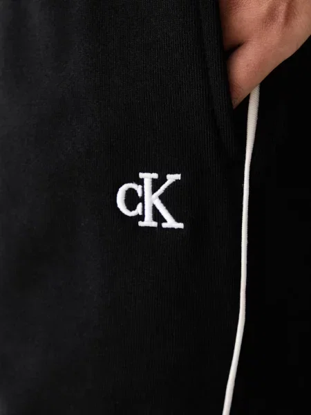 Calvin Klein Jeans спортен панталон дамски с черно