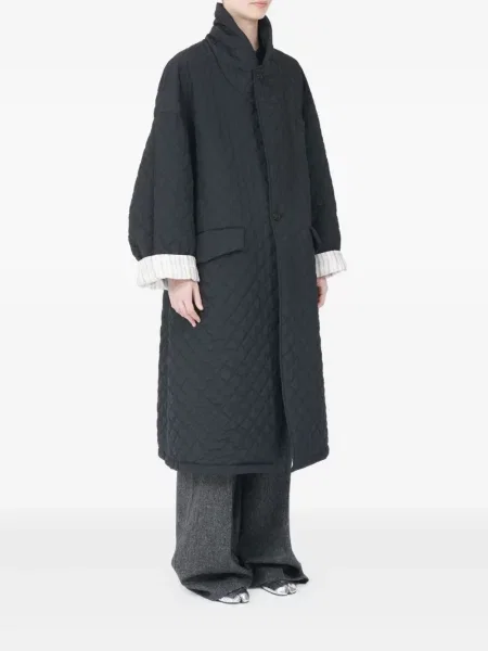 Pikowany płaszcz Maison Margiela czarny