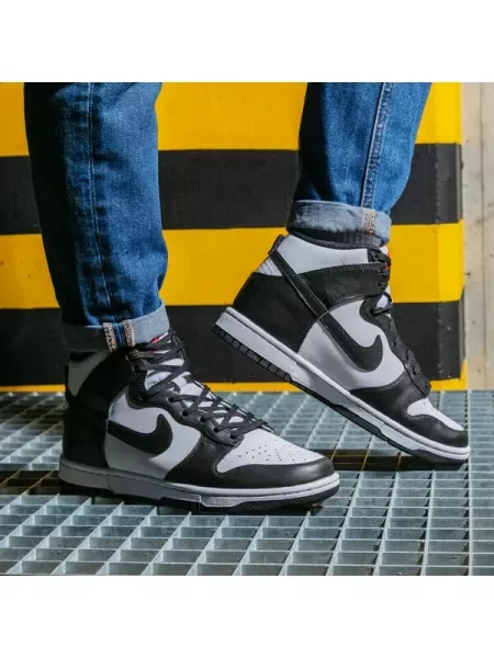 Nike Sportswear Sportbačiai su auliuku DUNK HIGH juoda balta