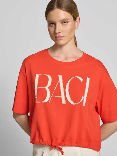 Pudełkowy krój t-shirt z perłami i tunel Oui